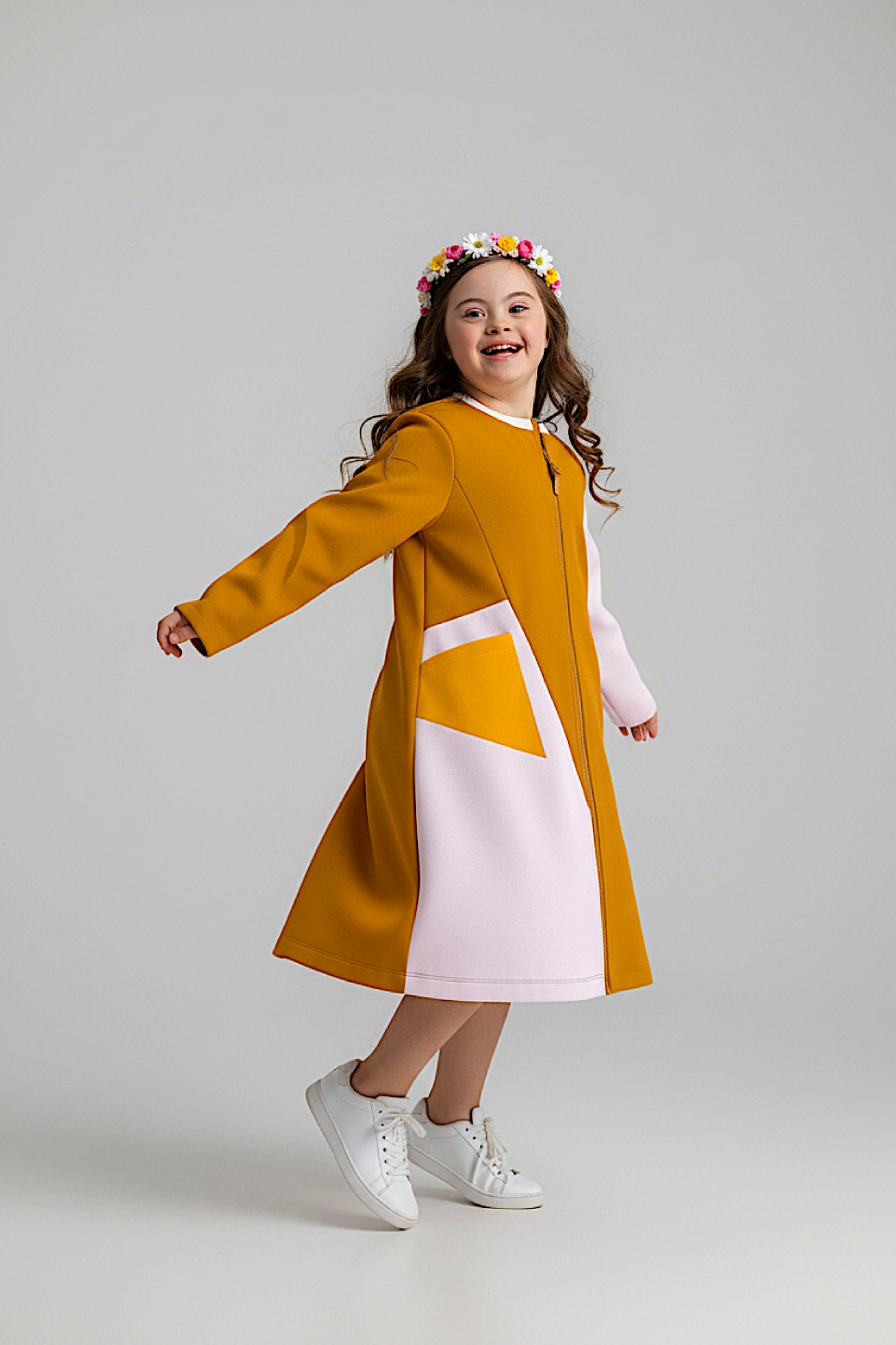 Adaptive Kids Crow Neck Dress with Cargo Pocket & Full Front Zipper for Easy Undressing