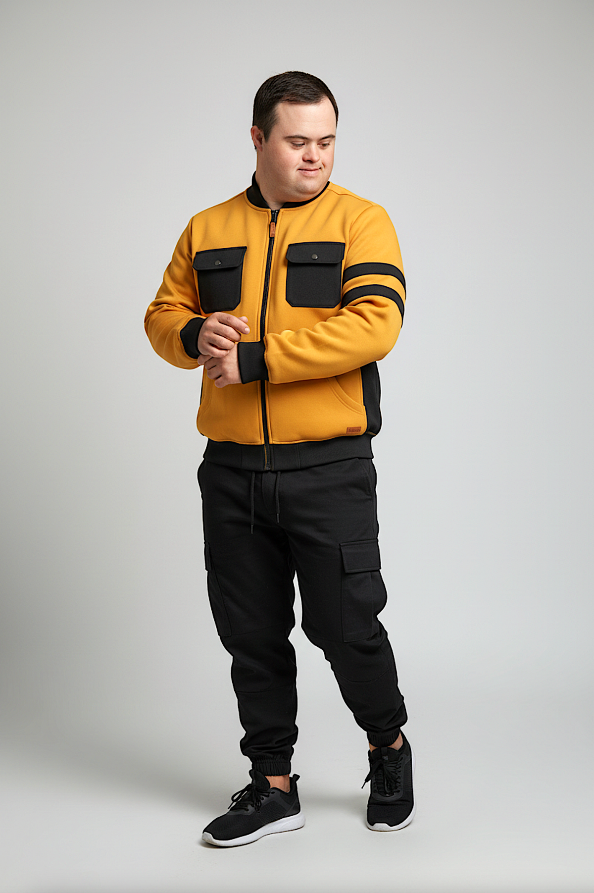 Men’s Adaptive Clothing Sweatshirt Magnetic Zipper Jacket, Collar & Cargo Pocket, Inside Chest Pocket Ring for Passing a Medical Tube