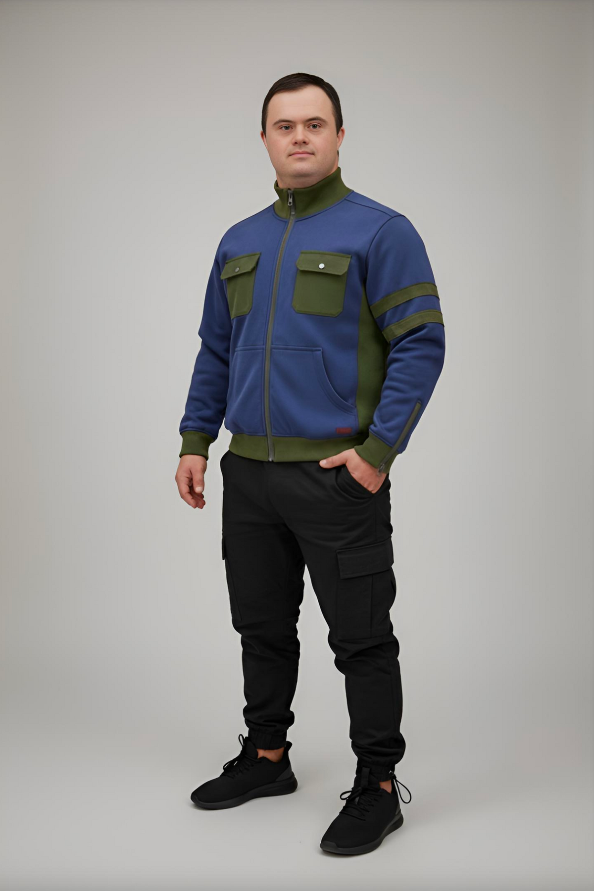 Men’s Adaptive Clothing Sweatshirt Magnetic Zipper Jacket, Collar & Cargo Pocket, Inside Chest Pocket Ring for Passing a Medical Tube