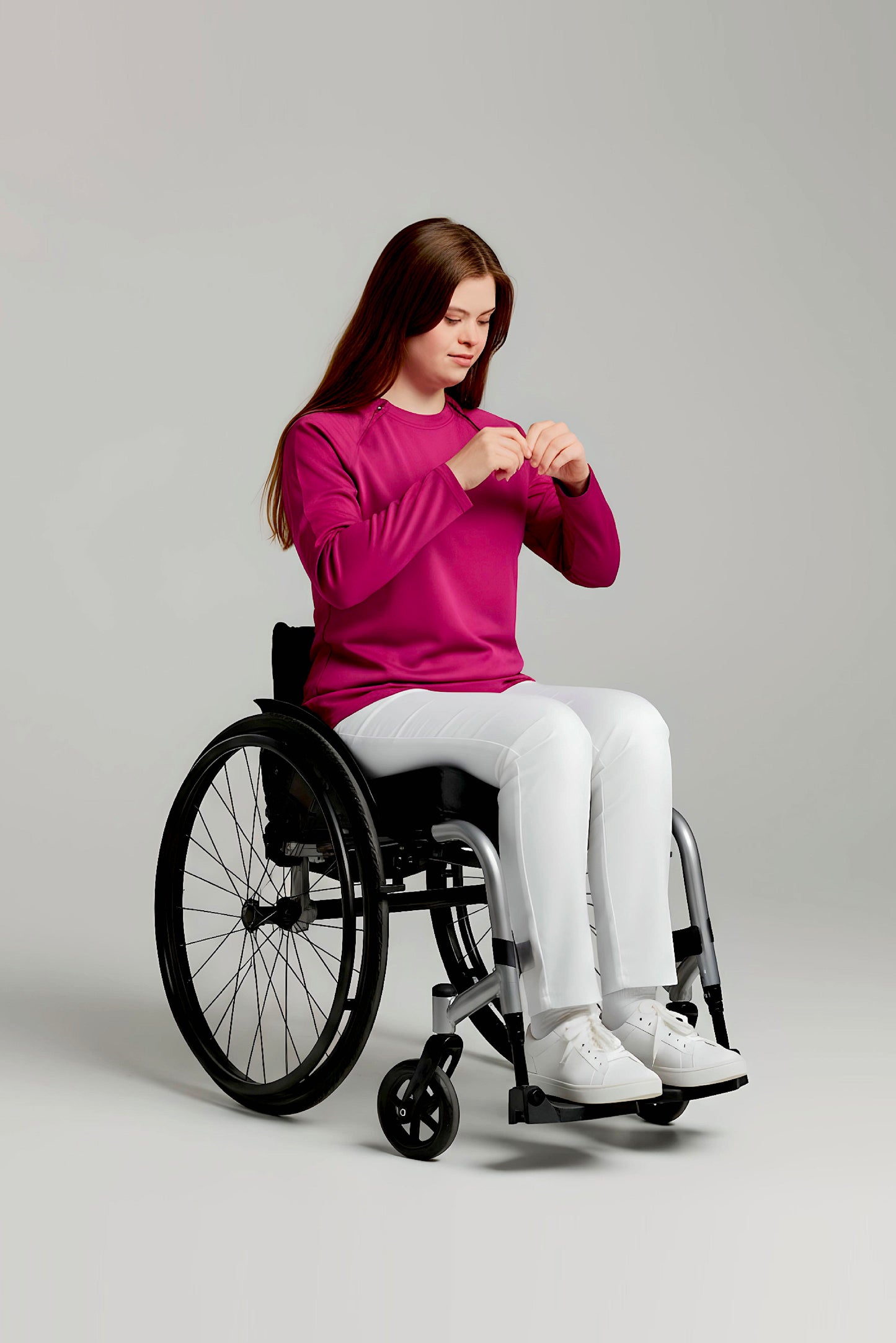 Women's Adaptive Medical Clothing: Comfort and Accessibility Top with Dual Zippers and Invisible Sleeves