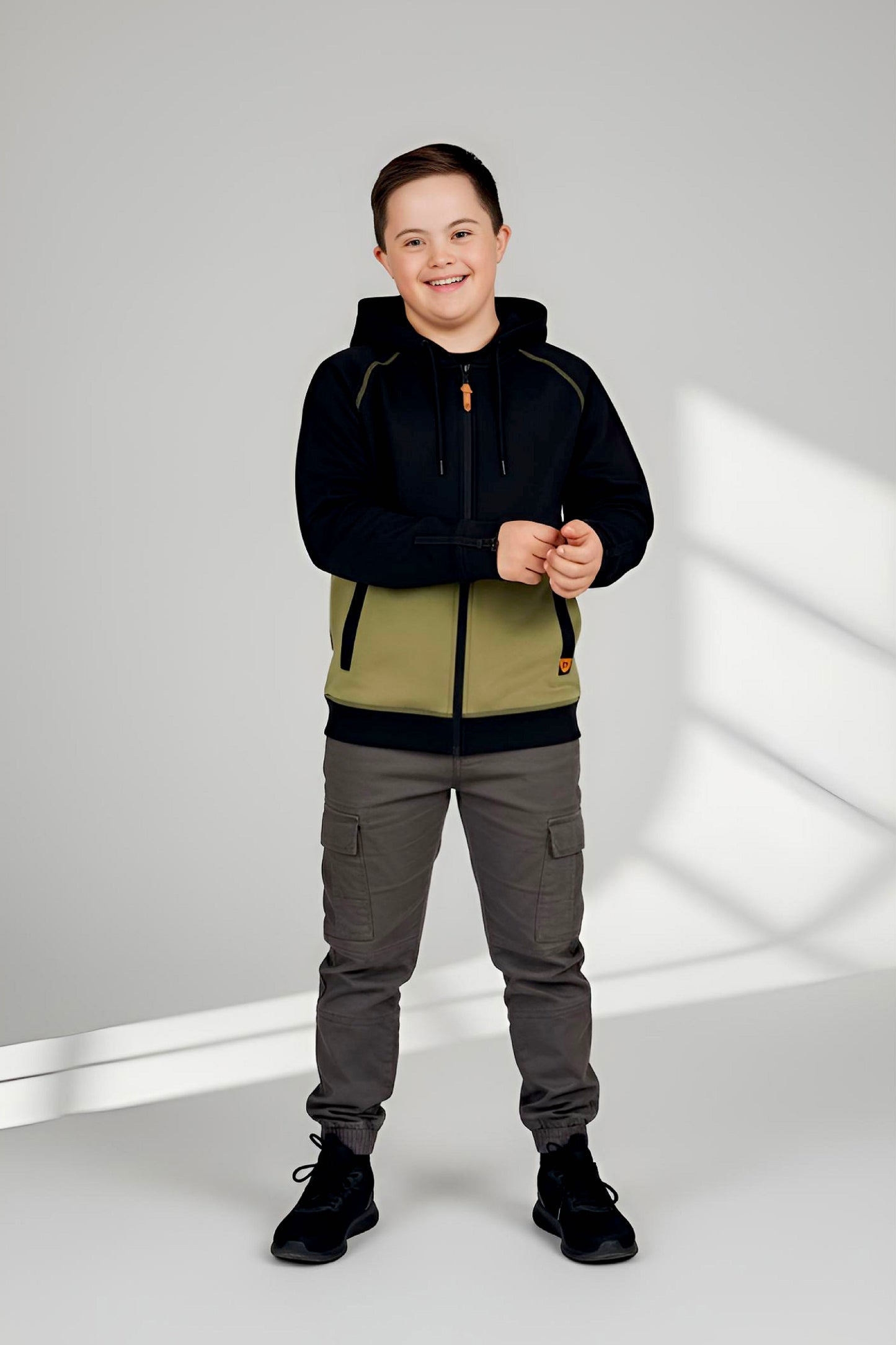 Adaptive Kids Hoodie with Magnetic Zipper & Easy-Undress Sleeves