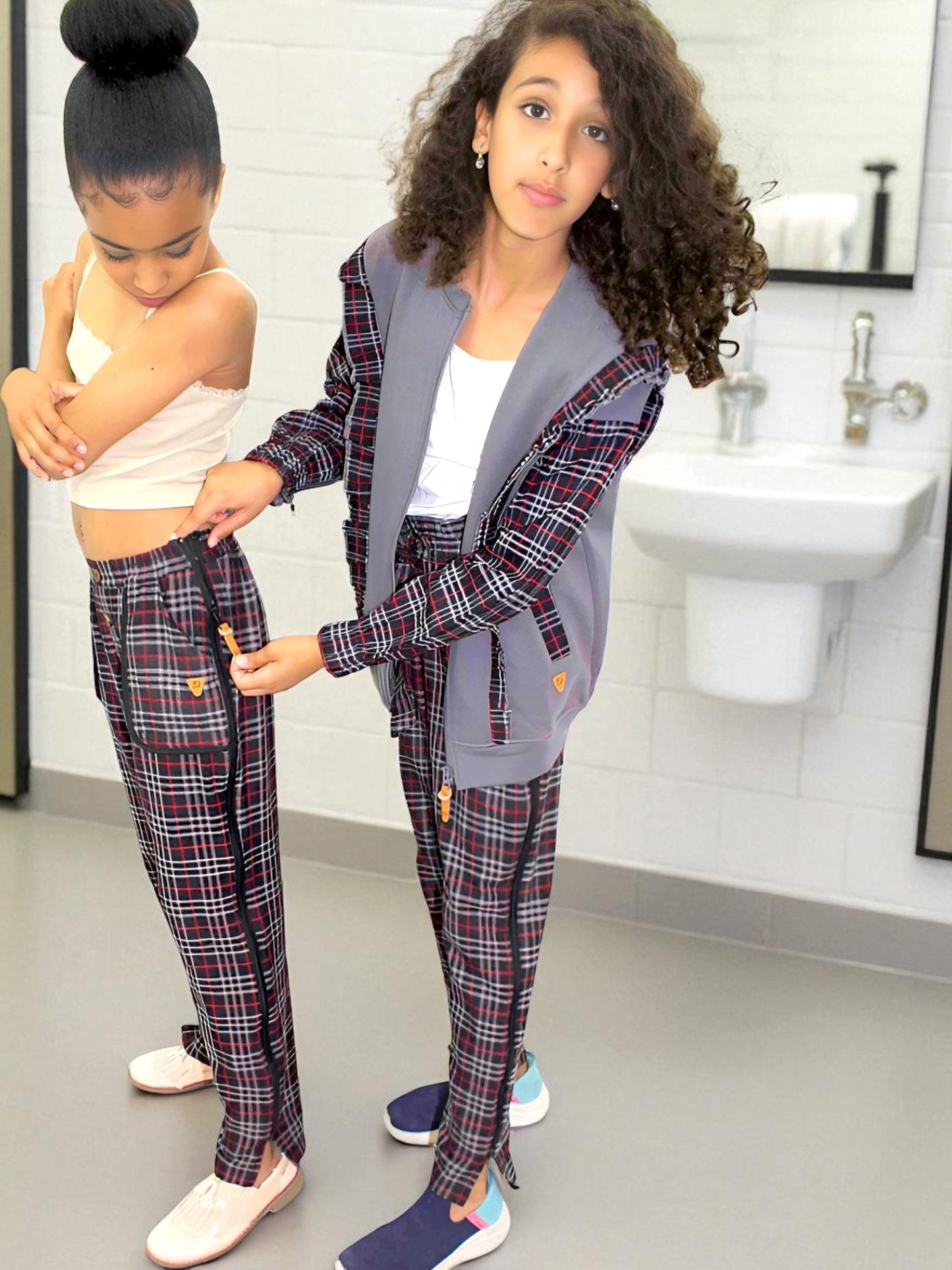Adaptive Kids Stretch Pants: Elastic Waistband, Full Side Zipper for Easy Undressing